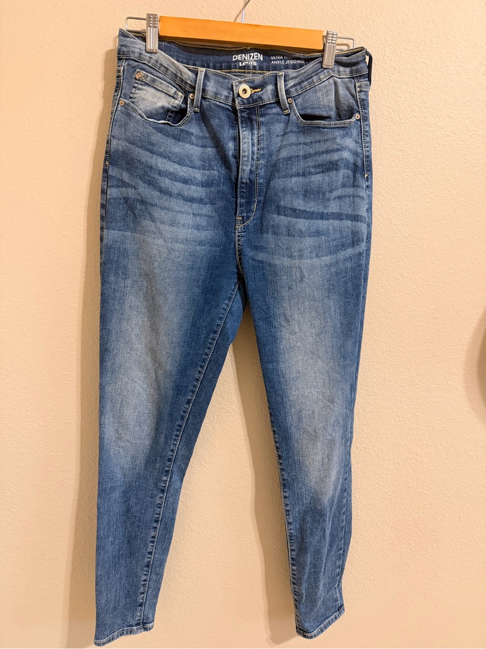 Denizen from Levi's Medium Wash Skinny Jeans